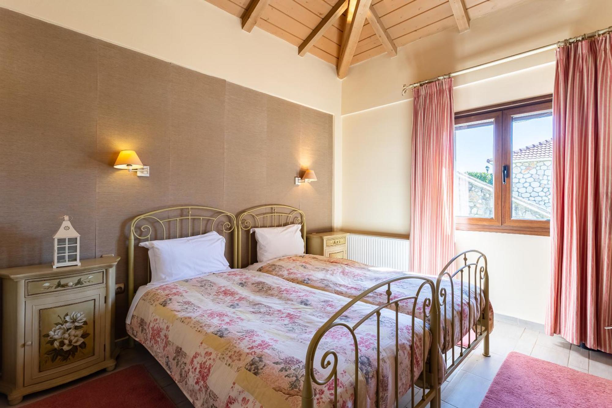 Pleiades Studios All Season Gems - Korinthos Stone Retreats Kalianoi Экстерьер фото